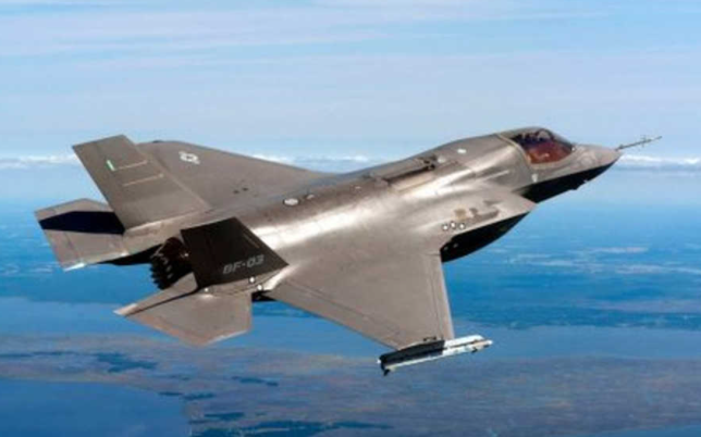 Trump Siapkan Banyak Senjata dan Jet Siluman F-35 untuk India Hadapi China